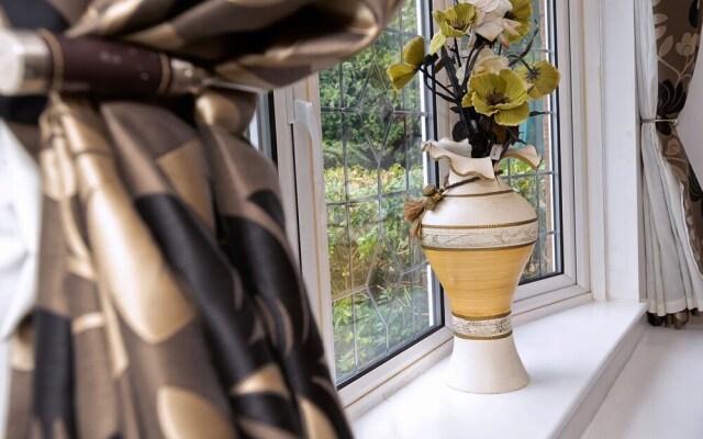 25 Mins to CL! London Amazing 2bedhome Sleeps 1-5