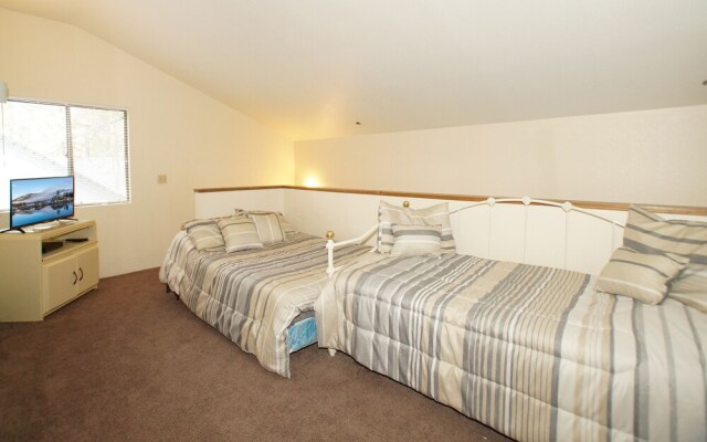 Summit X-ross Roads Condo