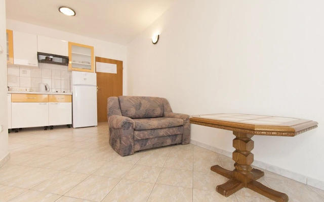 Zoran - 400 m From Beach - A1