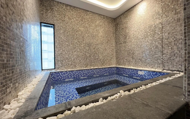 Peninsula Hotel Danang