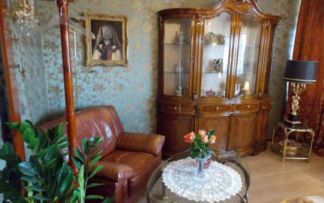 Weena House