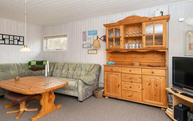 Spacious Holiday Home in Hemmet near Sea