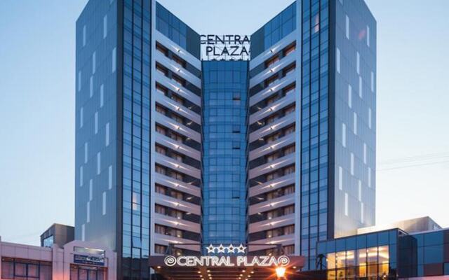 Central Plaza Hotel