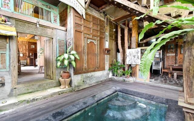 Bunga Desa Homestay