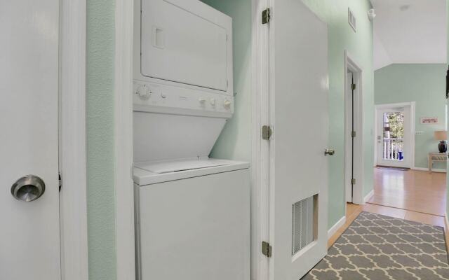 4BR Beach-Central Duplex by RedAwning