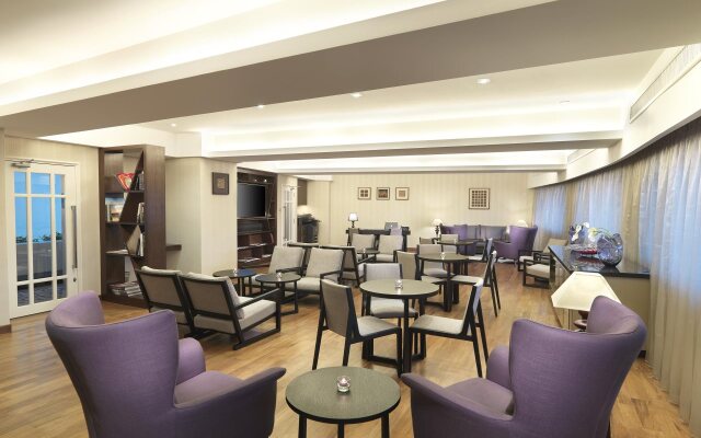 Ambassador Row Hotel Suites by Lanson Place