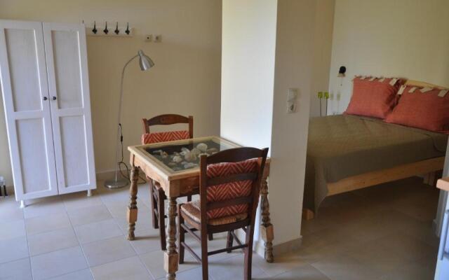 Studio appartments near the sea