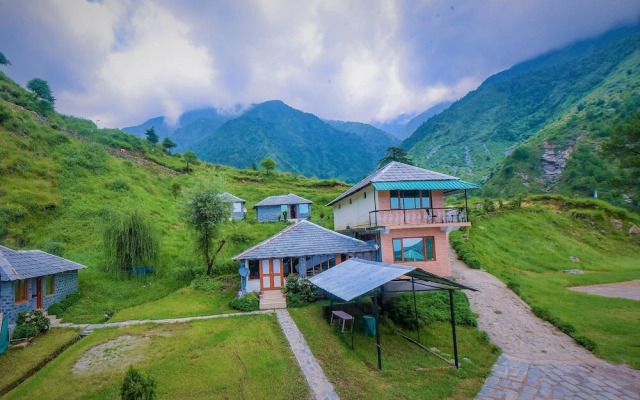 UNA Comfort Great Himalayan Adventure Resort