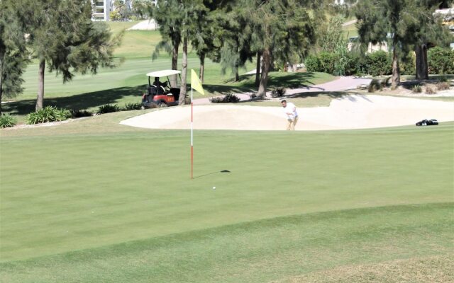 Apartamento con vistas Golf y Piscina