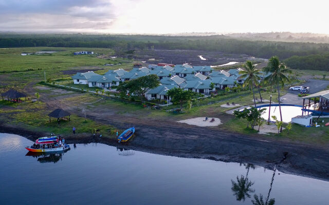 Bayview Cove Resort