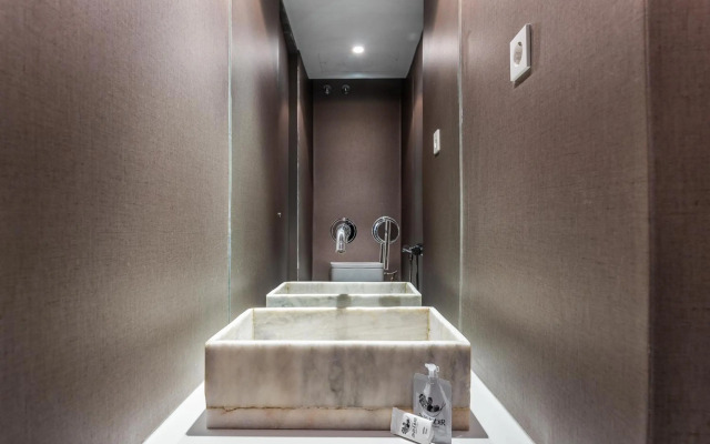 BNBHolder Luxury Triplex CHAMBERI