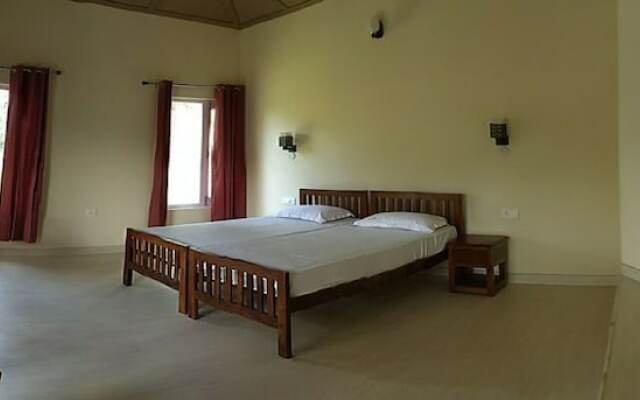 Majkhali Woods Ranikhet By Himalayan Eco Lodges