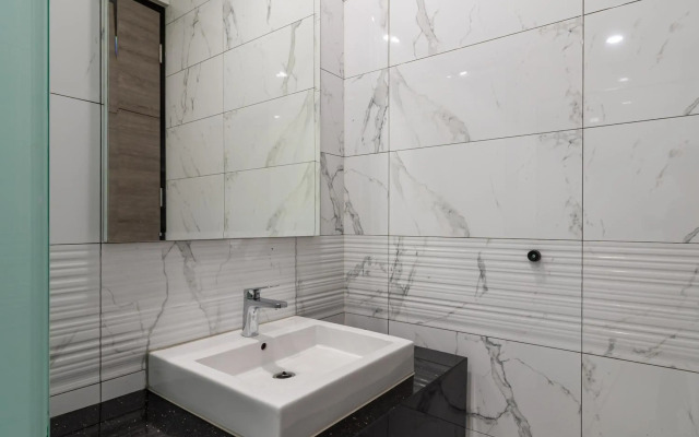 RedDoorz Plus near Senayan City