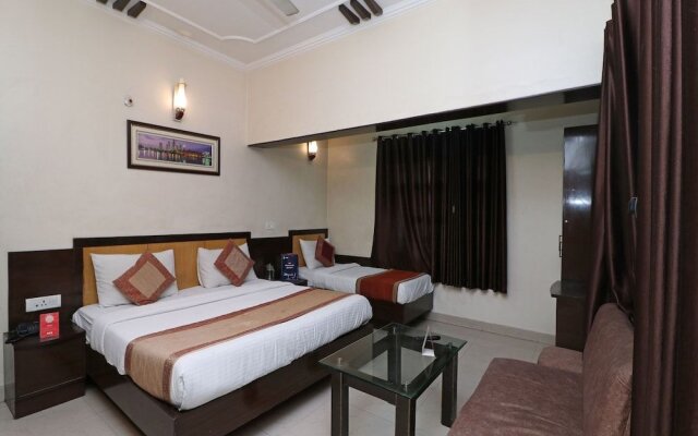 Hotel India Palace By OYO Rooms
