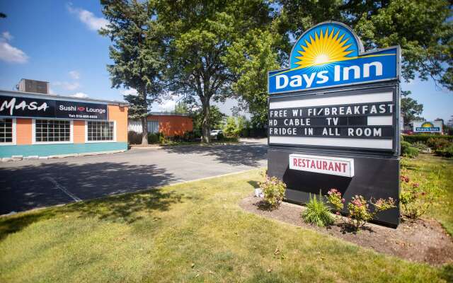 Days Inn by Wyndham Hicksville Long Island