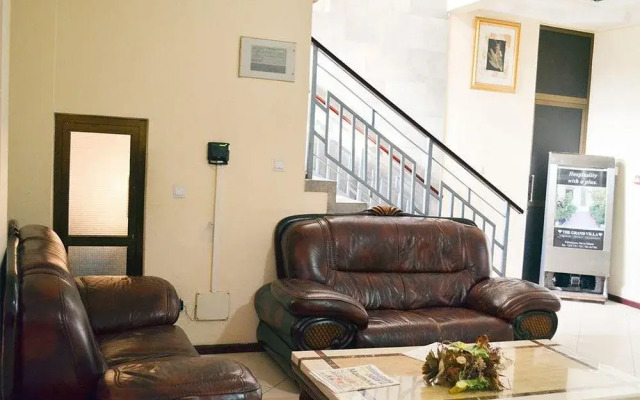 The Grand Villa Hotel