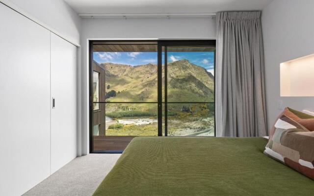 Arthur's point+Hot Tub+Balcony+3 bathrooms