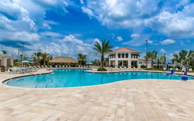 Romeo Circle Villa Storey Lake 1