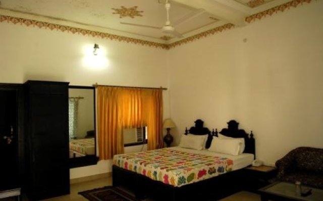 1 BR Guest house in Saras Circle, Bharatpur (1B12), by GuestHouser