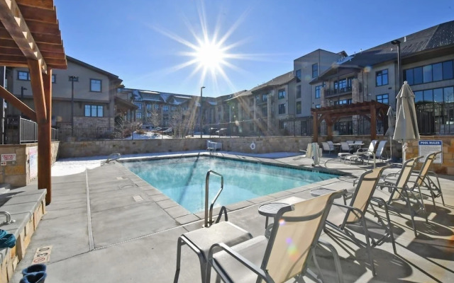 Blackstone Overlook 312 2 Bedroom Condo