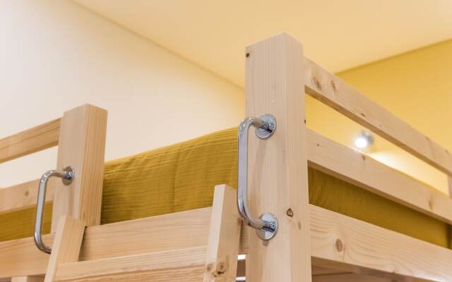 731 Costa Cabral Metro Residence