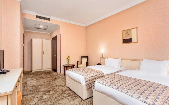 Hotel Sharden