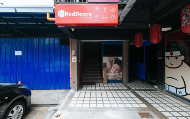 RedDoorz near Fishermall Quezon City