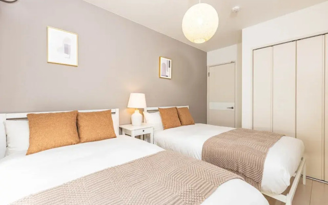 Stella Court Tengachaya