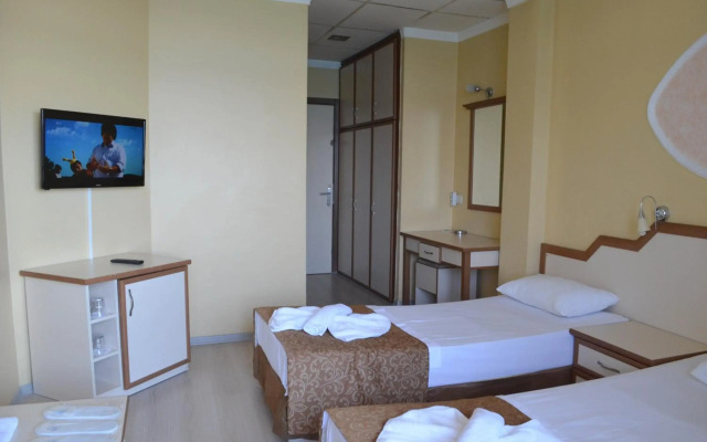 Kandelor Hotel