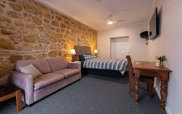 Unwind Mannum Riverside Retreat