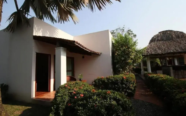 Hotel Villa Blanca Suites