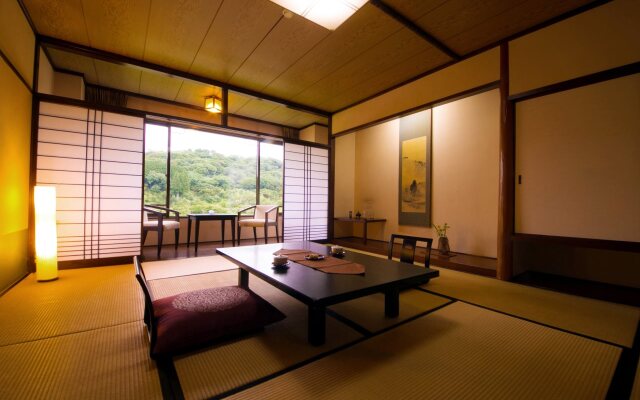 Hitoyoshi Onsen Ryokan Suiranrou