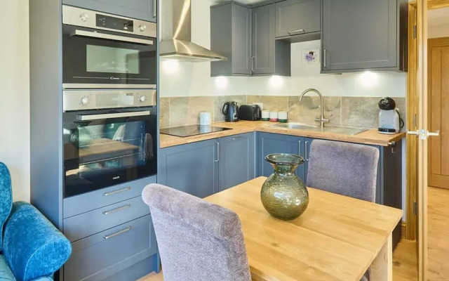 Host Stay Cobnut Barn