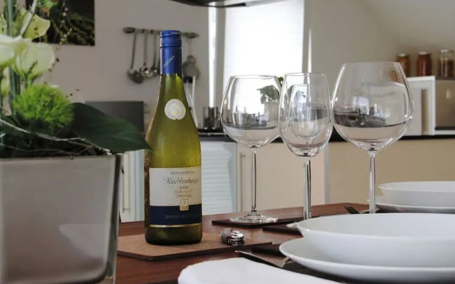 Savoir Vivre Modern Retreat