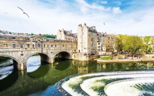 Hobbit-style House in Bath