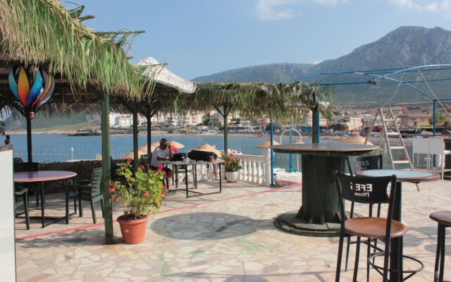 Can Karaburun Hotel