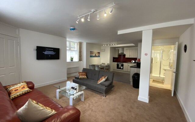 Octagon Apartment 1