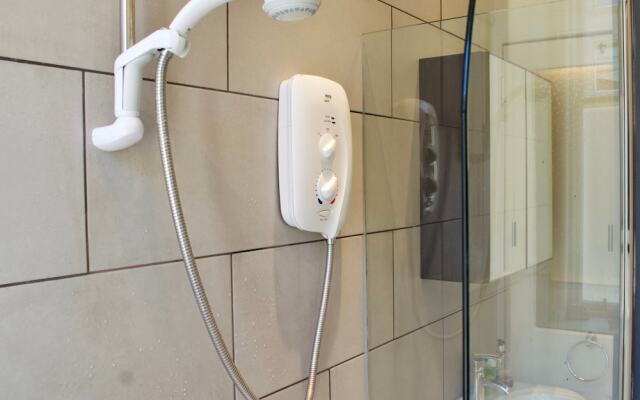Modern Stockbridge 1 Bedroom Flat