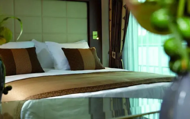 Regis Hotelschiff 4**** Hafen Düsseldorf