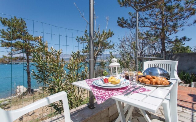 Awesome Home in Klimno With Wifi and 3 Bedrooms