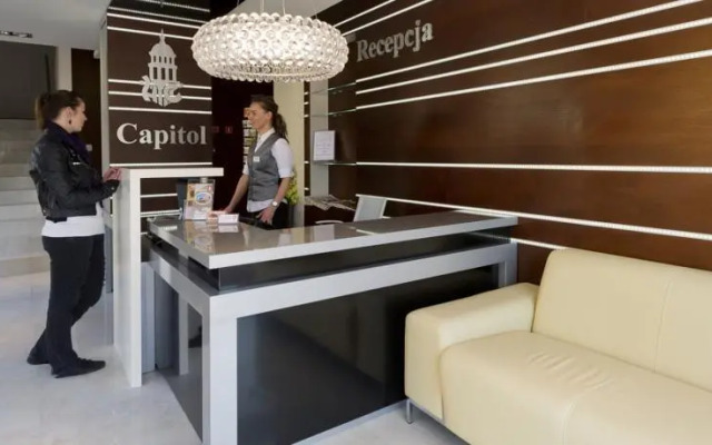 Hotel Capitol