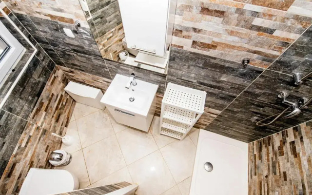 Boutique Villa Nirvana 2, Proboj 25