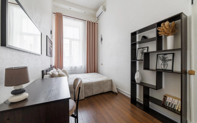 DeRent Aparts (ДеРент Апартс) на проспекте Владимирский 8