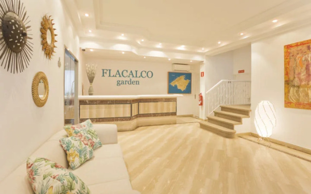Petit Garden Hotel by Flacalco