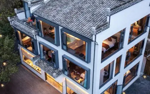 Hong Cun Wu she holiday homestay (Tachuan branch)