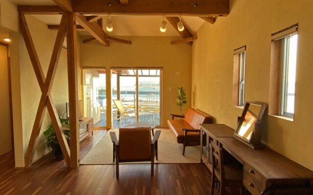 Aletta Kouri resort