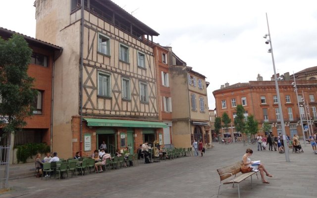 House With 2 Rooms in Toulouse, With Enclosed Garden and Wifi