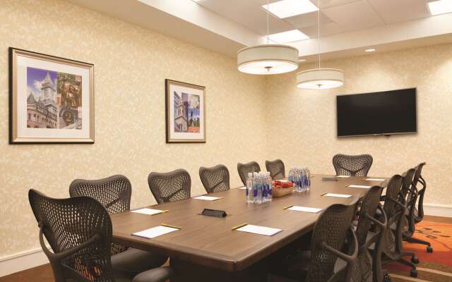 Hilton Garden Inn Boston Logan Airport