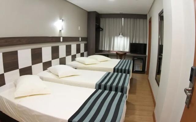 Hotel Maestro Express