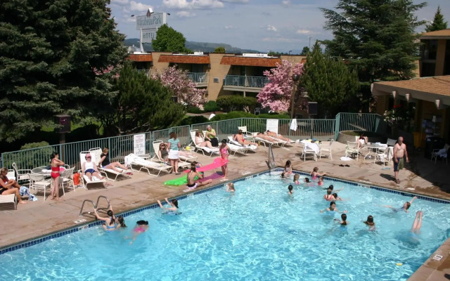 Mirabeau Park Hotel & Convention Center